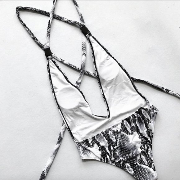 ❤️💋 La Farrah Sexy Snake Deep V Swimsuit - Picture 7 of 7